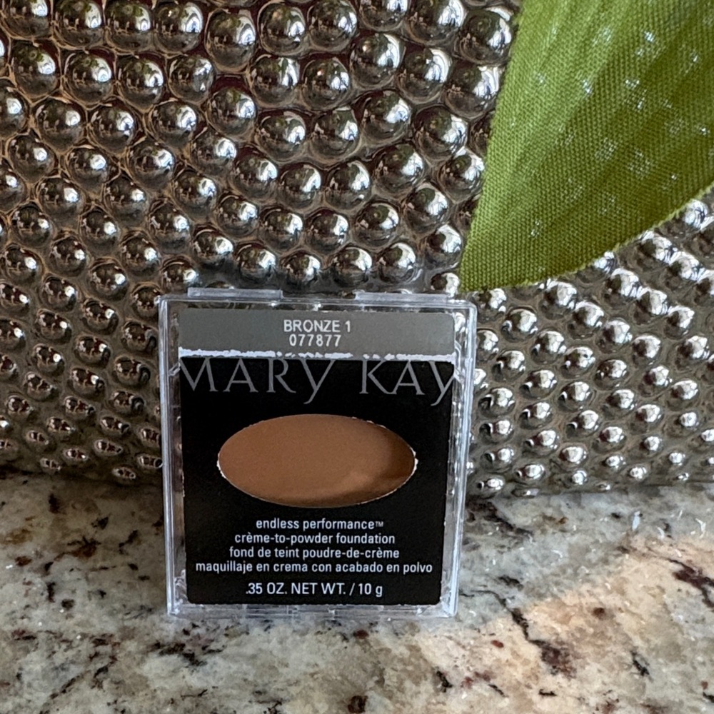 MK Bronze 1 Endless Performance Foundation